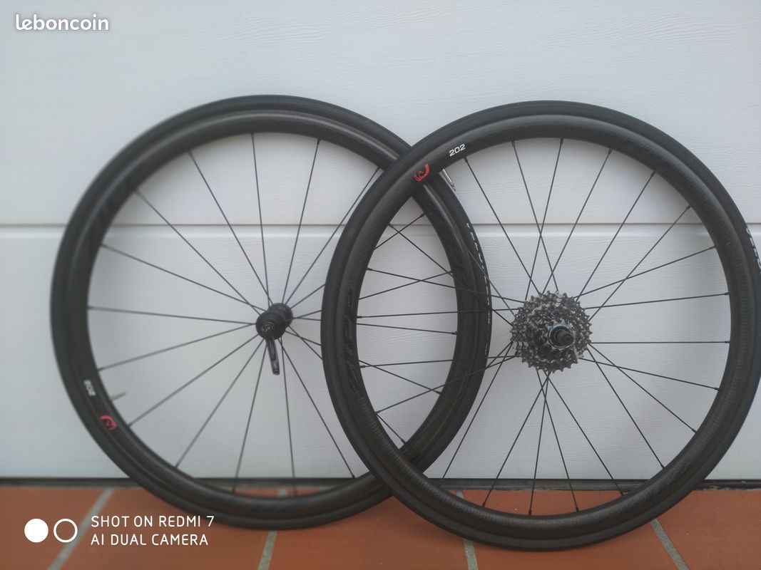 Zipp Paire De Roue Carbone Paire Roues Carbone Patin Zipp 202 Firecrest 32  Mm Special