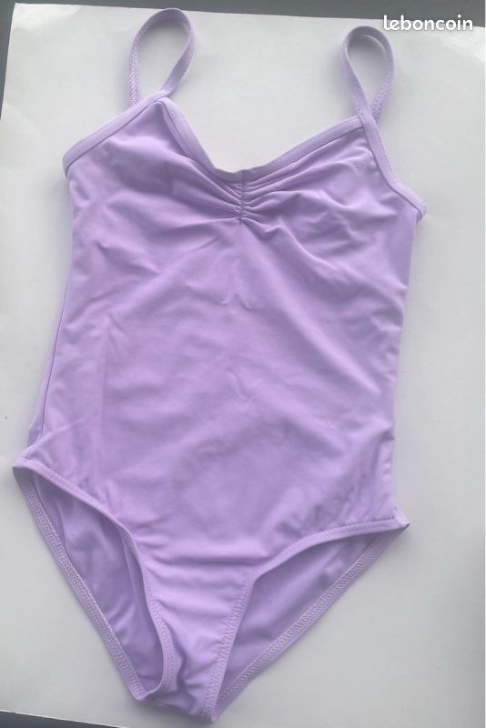 Justaucorps enfant. Taille 8-10 ans. Excellent état (image 1)