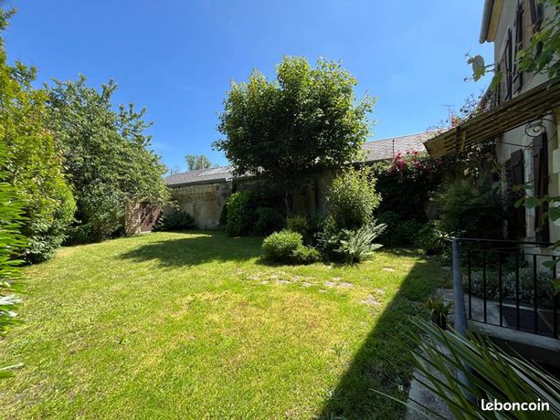 Maison de ville 10 pièces 221 m²