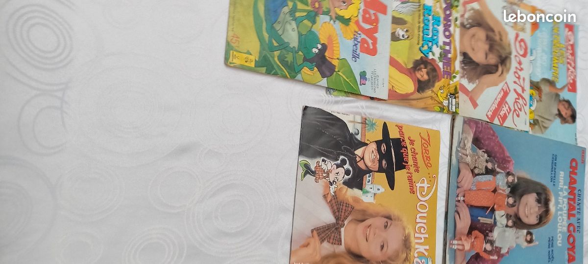 Vinylesx6 anciens 50ans -musiques pour enfants Dorothee/Goya/Douchka/Maya -Bon etat (image 5)