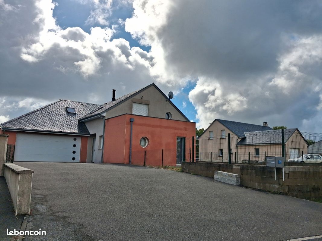 Maison 7 pièces 170 m² · à Campuac · 170 m² · 285 000 €