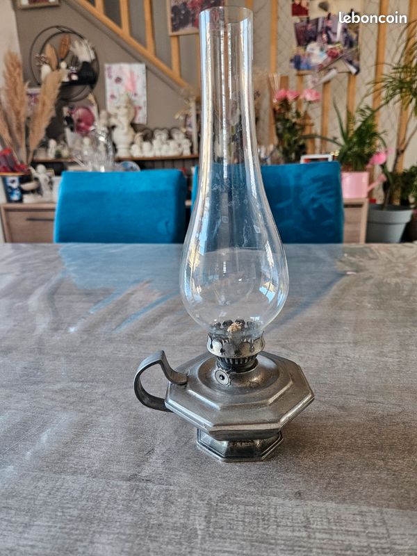 Lampe pétrole (image 1)