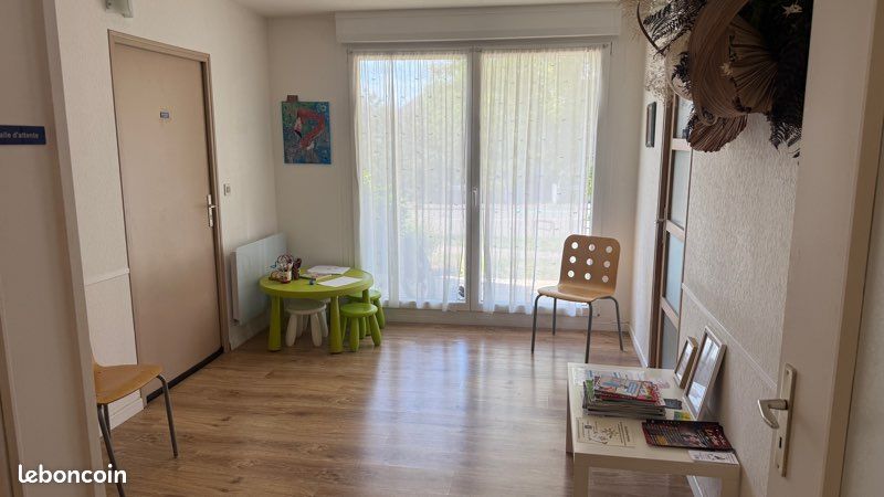 Local commercial 5 pièces 84 m² · à Obernai · 84 m² · 450 €/mois