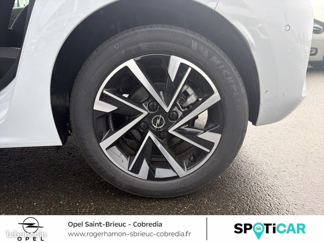 Opel Corsa 1.2 Turbo Hybrid 110ch GS e-DCT6 (image 11)