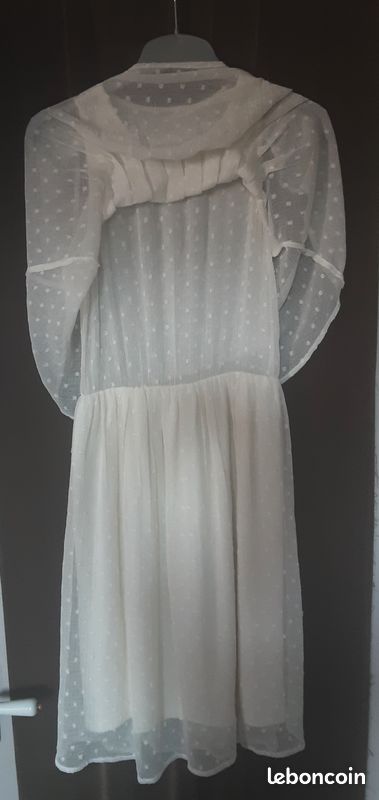 Robe et veste blanche (image 6)