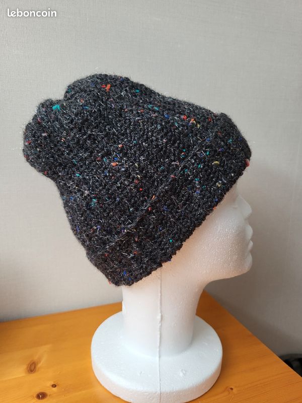 Bonnet fait main au crochet (image 1)