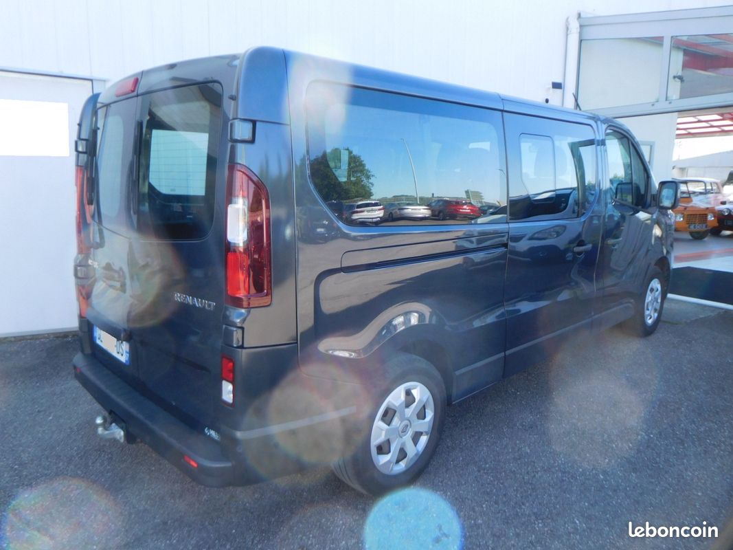Renault Trafic Combi 2.0Dci 150cv L2 9 places (image 2)