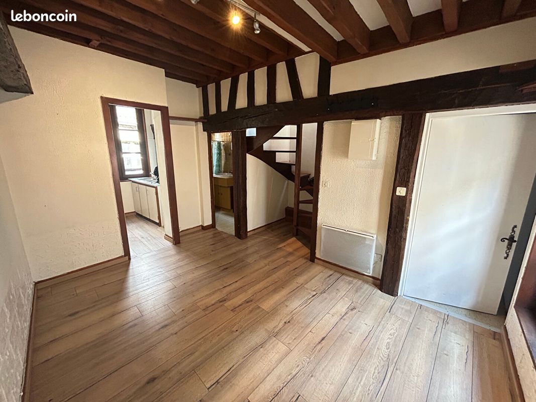 Appartement 2 pièces 27 m² · à Auxerre · 27 m² · 395 €/mois