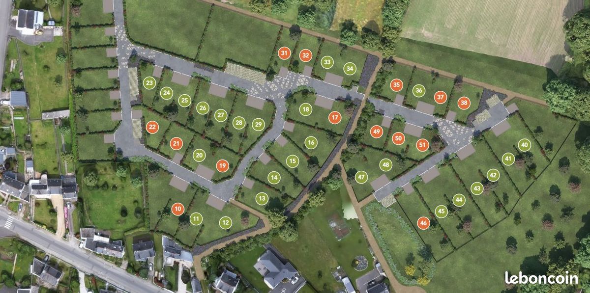 Terrain à bâtir de 383 m² à RIANTEC (56) · 109 000 €
