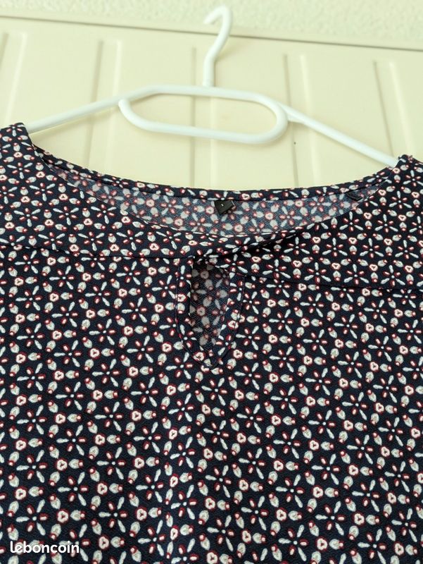 Tee shirt marine imprimé moléculaire bleu blanc rouge taille 36/38 tbe (image 3)