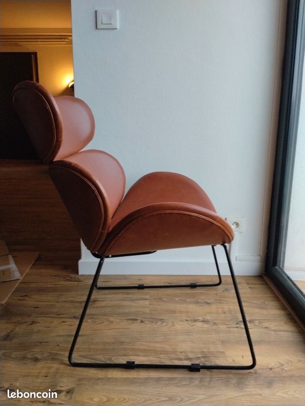 Fauteuil salon simili cuir design (image 5)