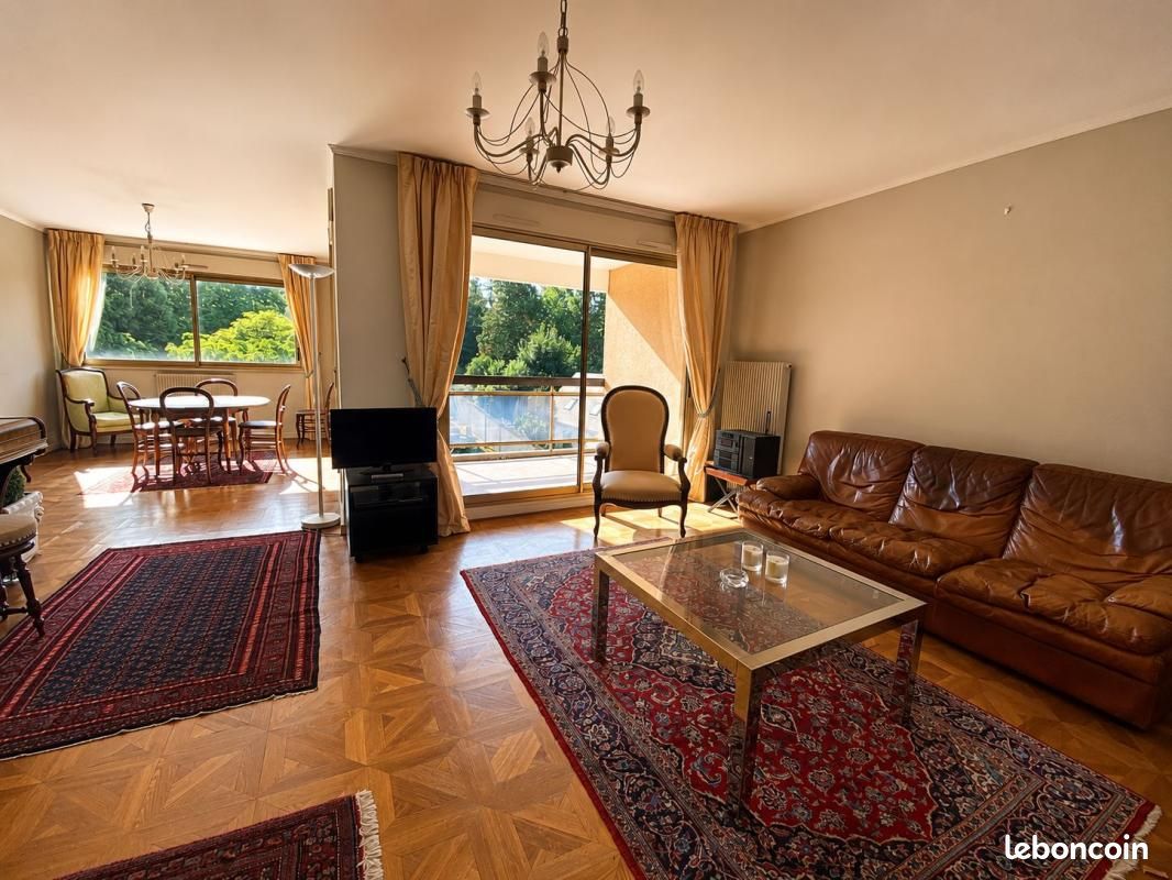 Appartement 5 pièces 139 m² · à Sainte-Foy-lès-Lyon · 139 m² · 450 000 €