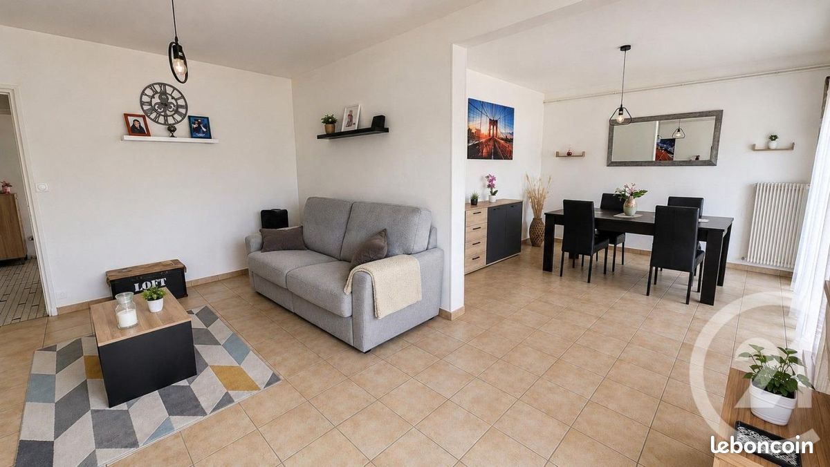 Appartement 4 pièces 90 m² · à Moulins · 90 m² · 87 500 €
