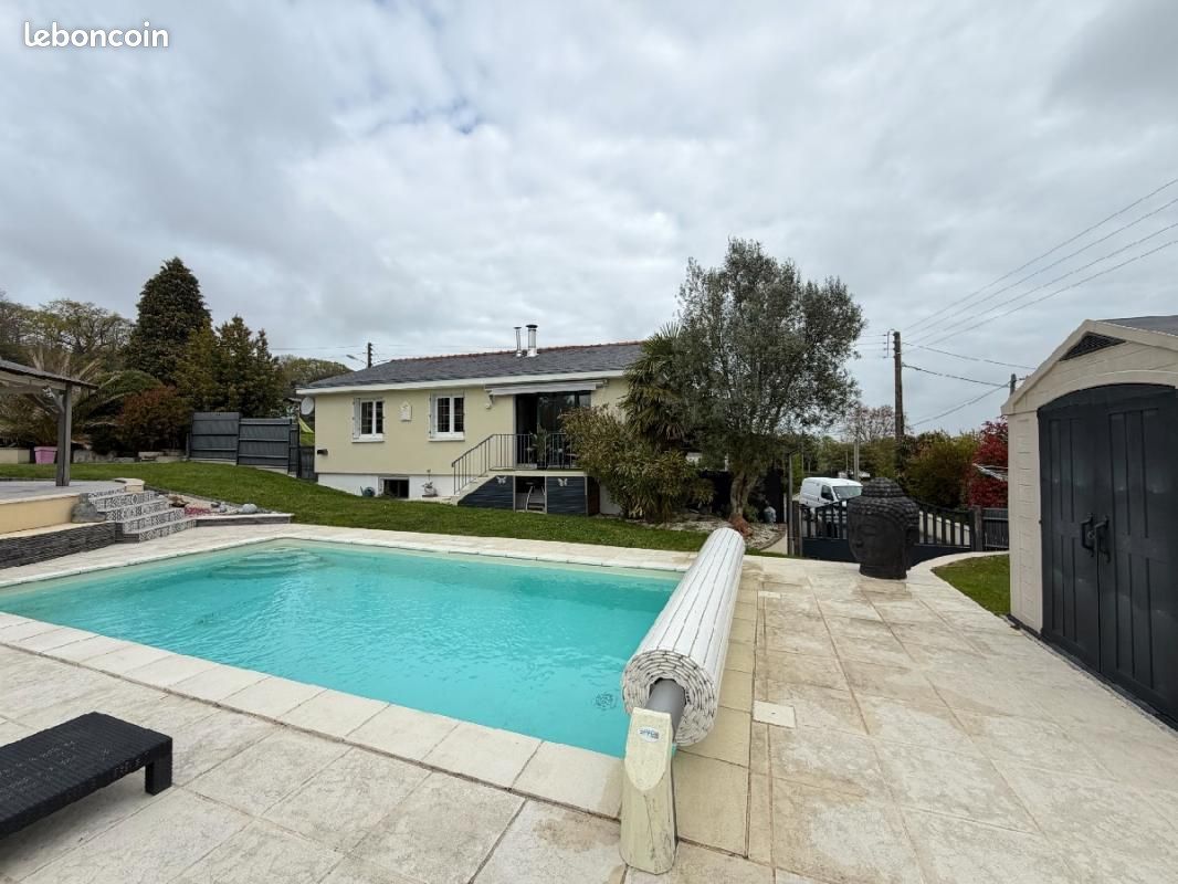 Maison 129 m² · à Segré-en-Anjou Bleu · 129 m² · 204 320 €