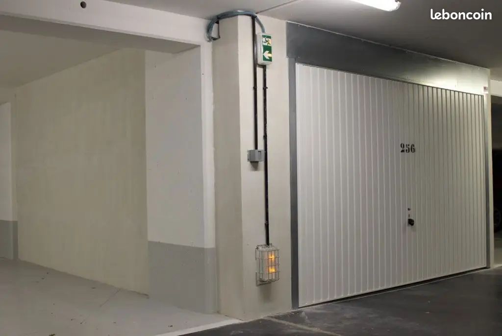 📦 Espace de stockage sécurisé – de 1m² à plusieurs dizaines de m² – accès 24h/24 (image 1)