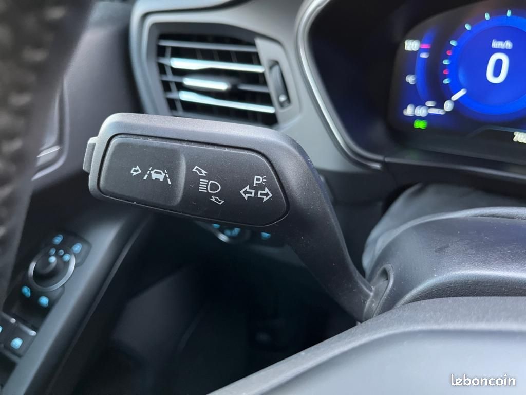 FORD FOCUS SW EcoBlue 120 BVA IV SW Titanium X Business - Pack Hiver - Caméra (image 20)