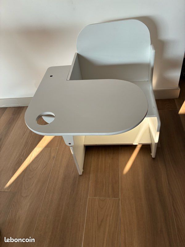 Bureau bébé (image 1)
