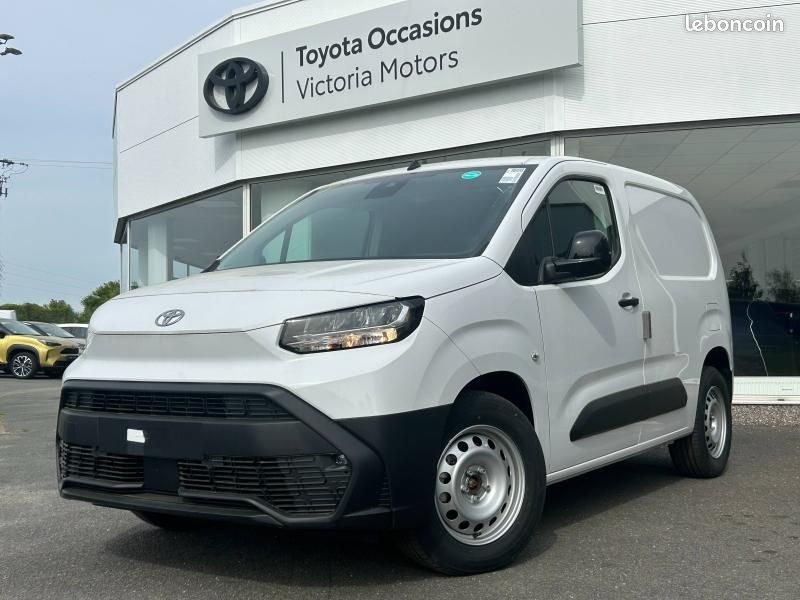 Toyota PROACE CITY Medium Electric 136ch 50 kWh Start Confort 3P MY25 (image 1)