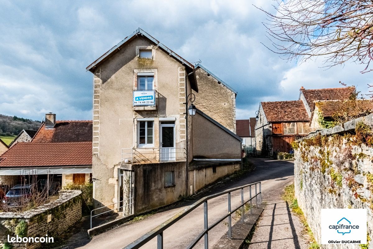 Maison 4 pièces 58 m² · à Trouhaut · 58 m² · 39 000 €