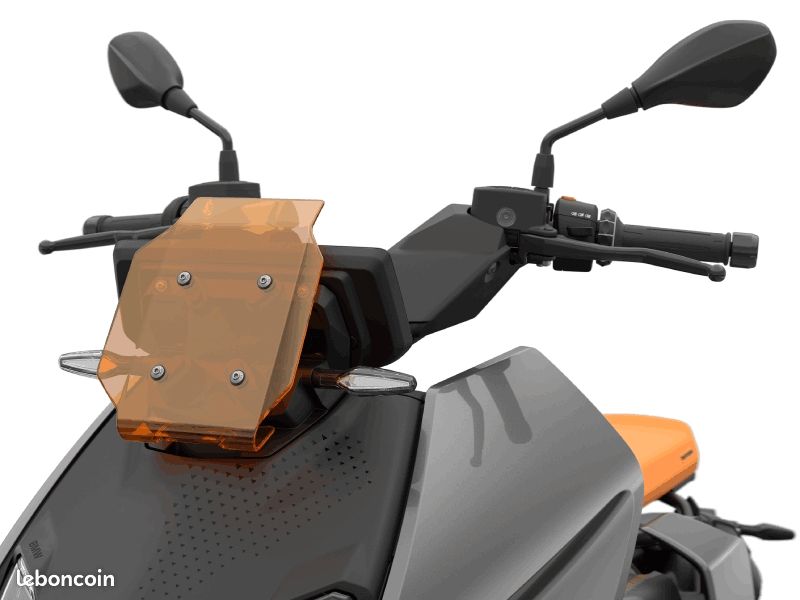 Pare brisé BMW CE04 (image 2)