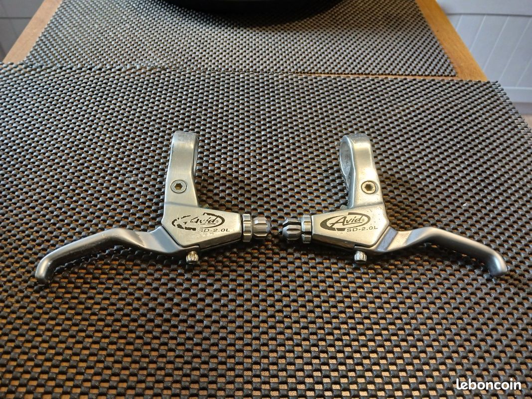 Levier De Frein V-brake Avid Red Anodisé Rouge Occasion - Pour Vélo, état Fonctionnel Avec Usure Superficielle