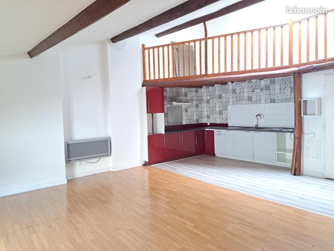 Appartement 4 pièces 102 m² · à Cornas · 102 m² · 675 €/mois