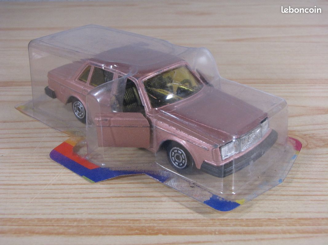 Norev Jet-Car Volvo 264 break 1/43 | Acheter sur Ricardo