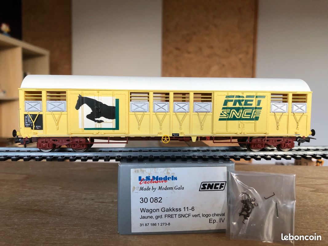 Wagon Fourgon SNCF Fret Pour Transport De Chevaux - LSM LS Models 30082 - Échelle HO - Occasion