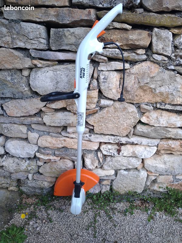 Coupe bordure STIHL FS52 filaire jamais utilisé (image 2)