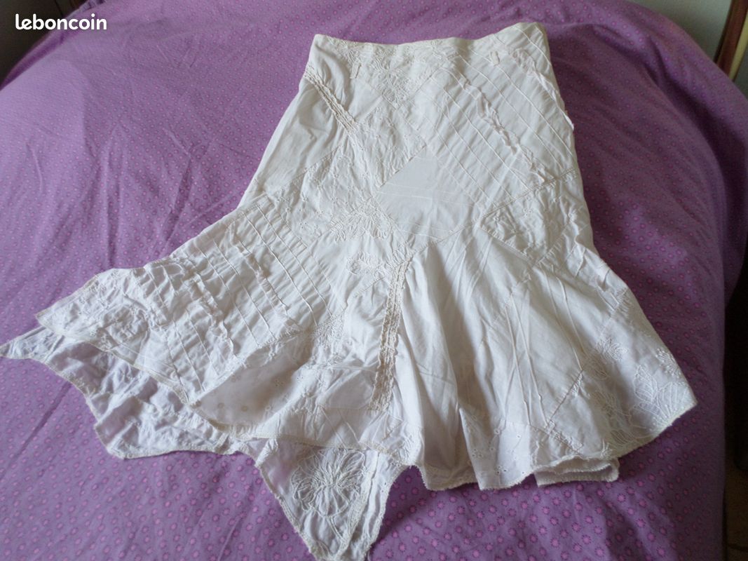 Jupe blanche CACHE CACHE.T:40.Fdp inclus (image 1)