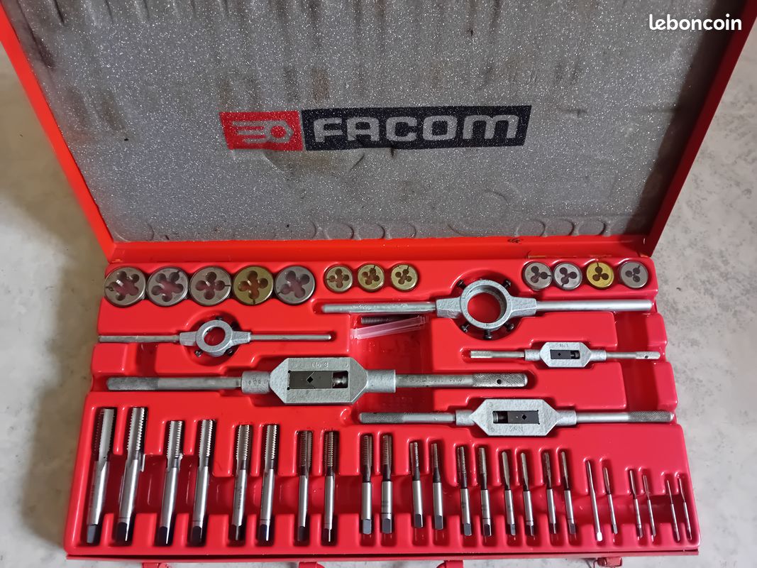 Coffret De Tarauds Et Filières Facom 221.227J1 - 31 Pièces, Occasion