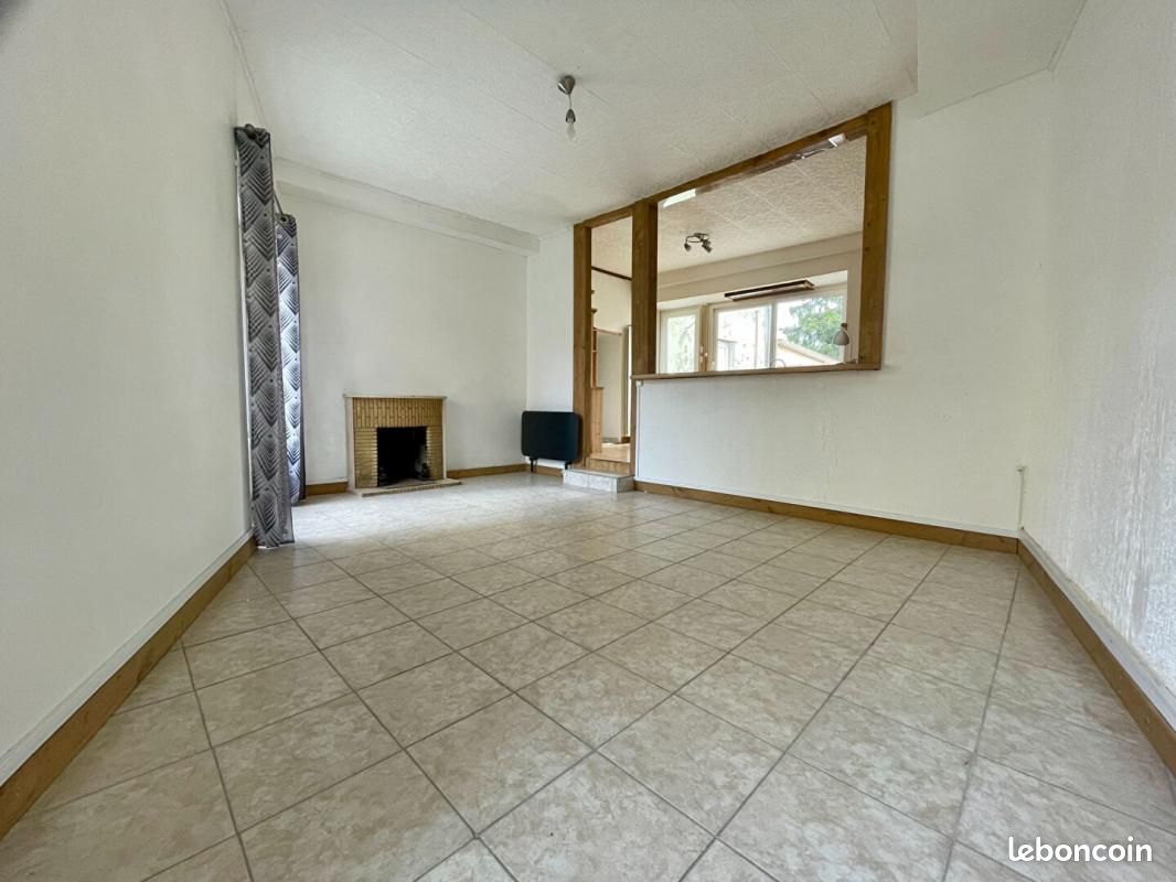 Maison 3 pièces 145 m² · à Mouilleron-Saint-Germain · 145 m² · 110 000 €