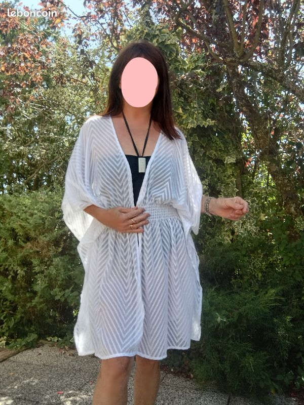 VENDU...Robe tunique de plage LOLA Paris ( ou déshabillé) comme Neuve de 38 à 42 (image 2)