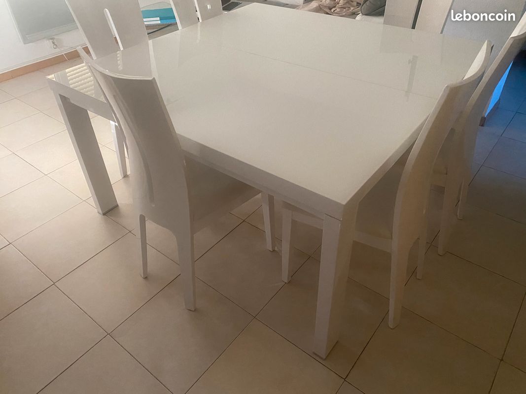 Table laquée blanc (image 1)