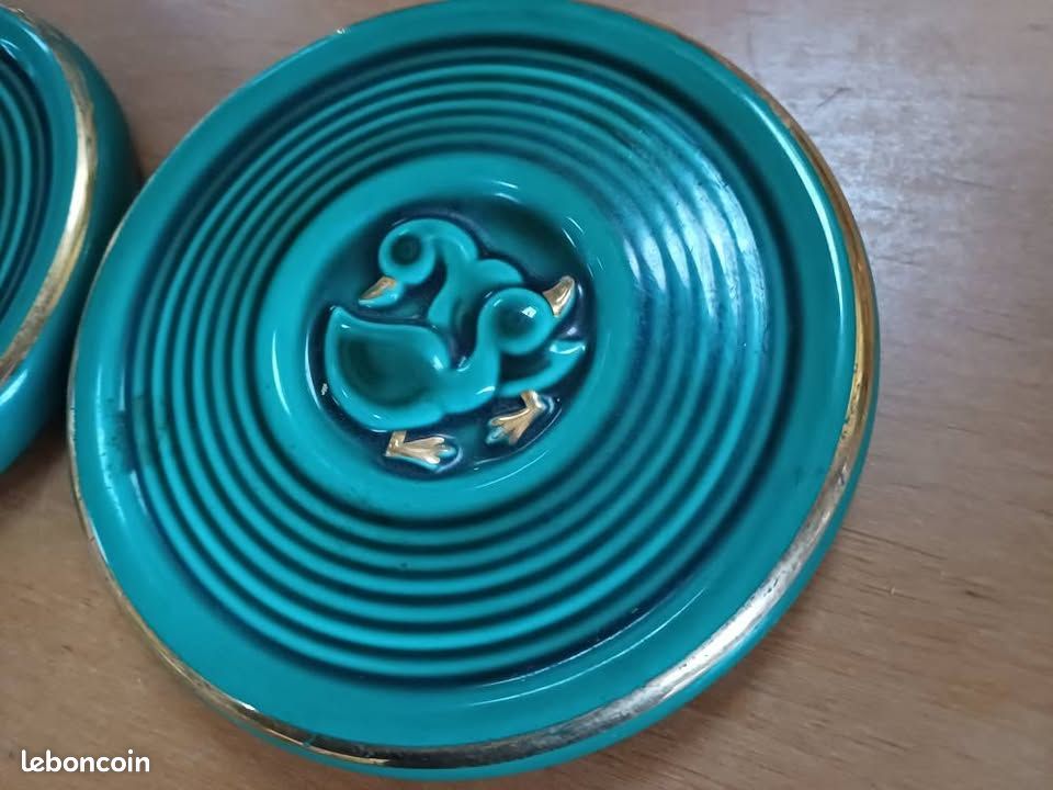Plat Vallauris feuille verte 28cm vintage - Arts de la table