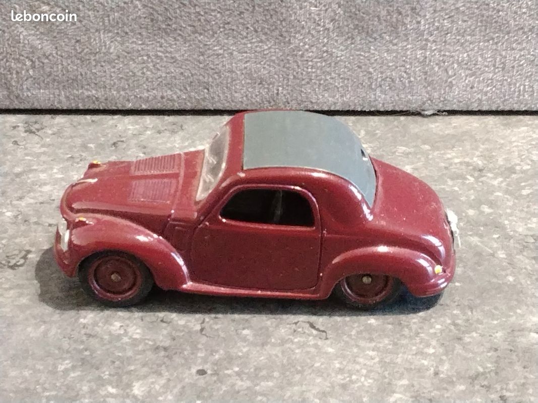 Brumm BM0554 FIAT 500B FURGONE 1950 GALBANI 1:43