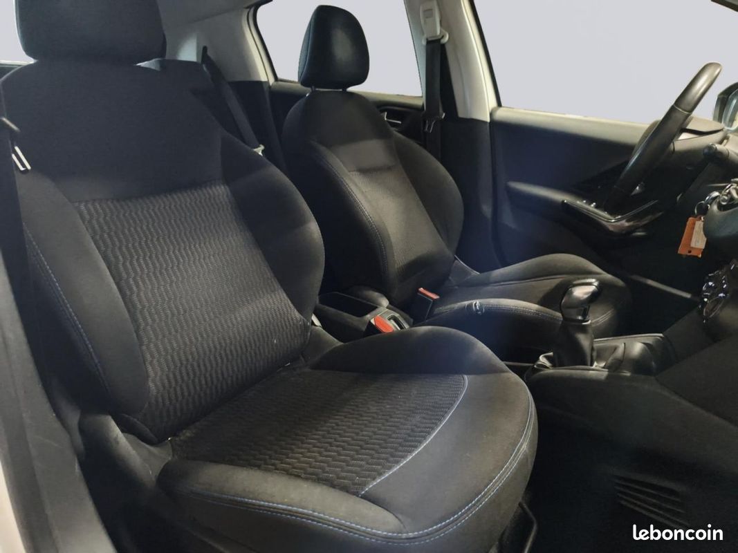 Peugeot 208 1.2 puretech 80 signature (garantie 12 mois) (image 11)