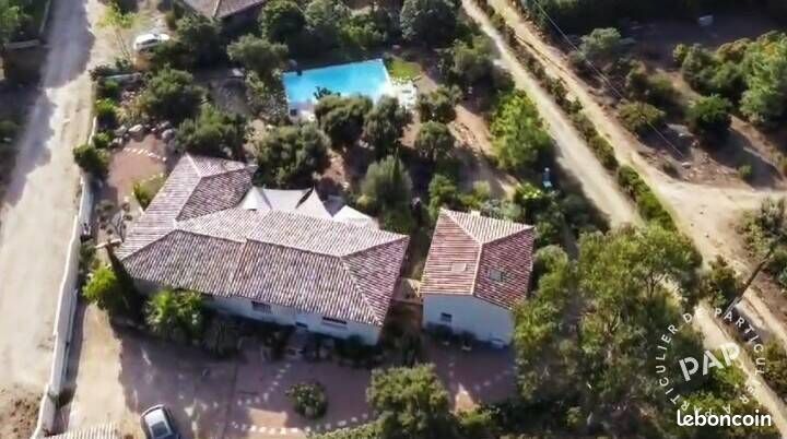 Maison 8 pièces 205 m² · à San-Gavino-Di-Carbini · 205 m² · 1 200 000 €