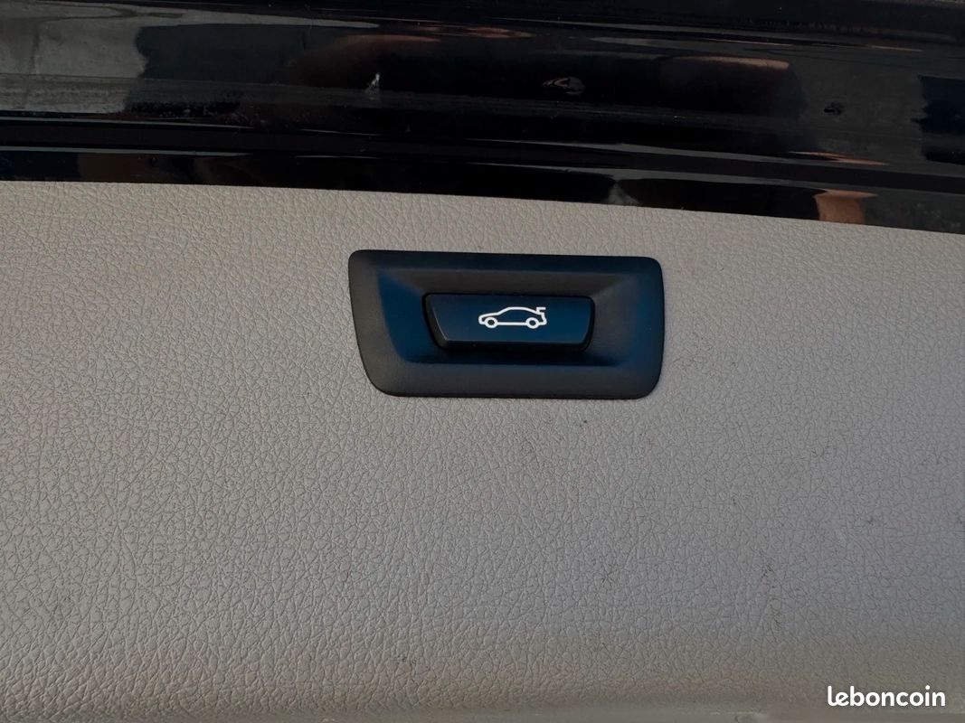 BMW SERIE 3 TOURING F31 LCI2 316d 116 ch BVA8 Business Design (image 30)