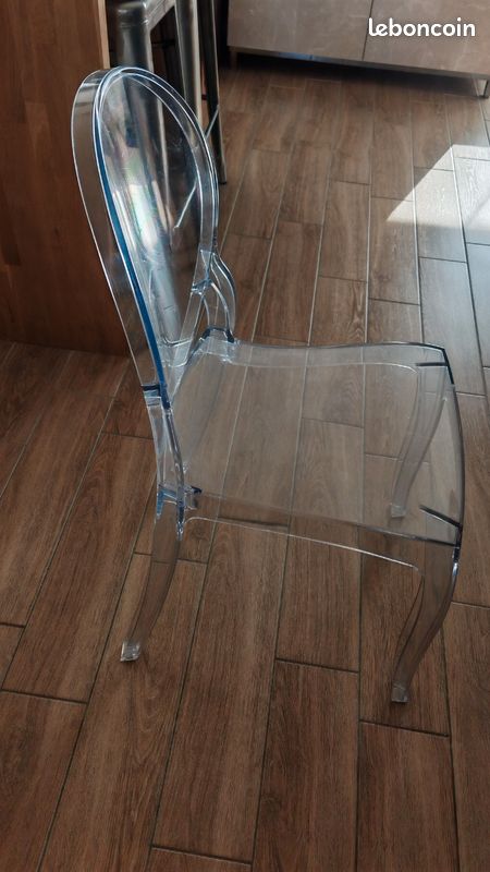 Chaise (image 1)