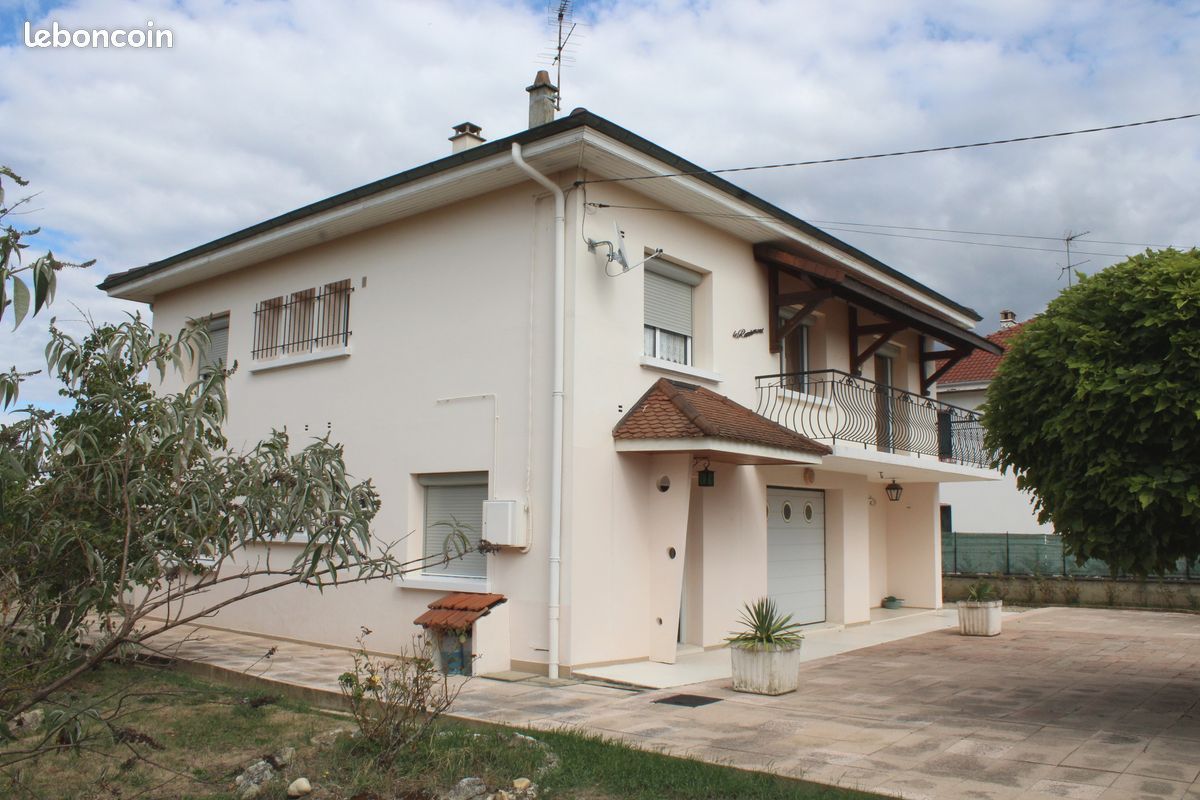 Maison 6 pièces 135 m² · à Péronnas · 135 m² · 239 000 €