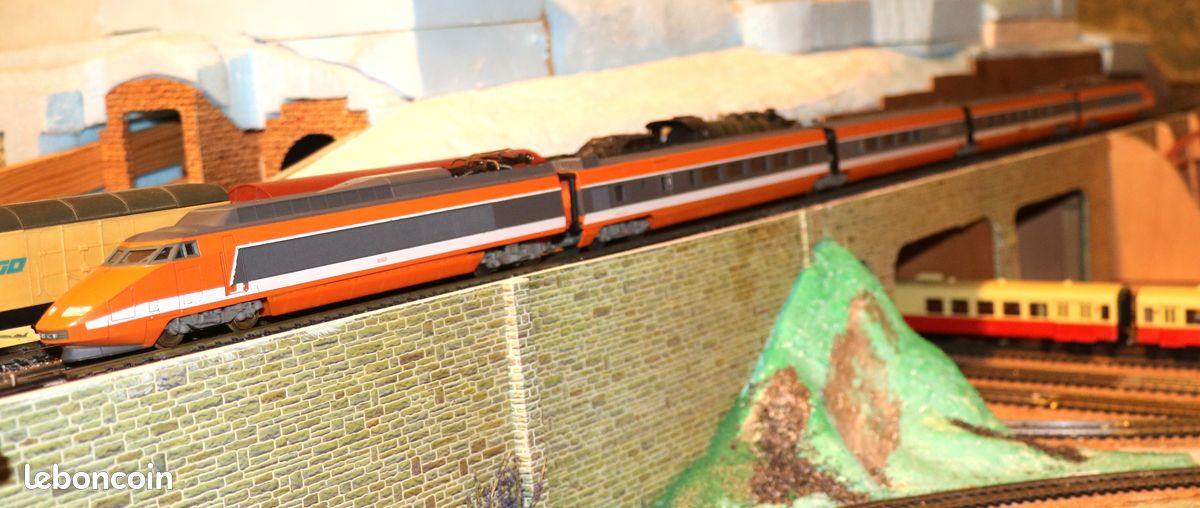 Lima HO TGV Sud Est PSE 201099 201095 201096 201098 SNCF