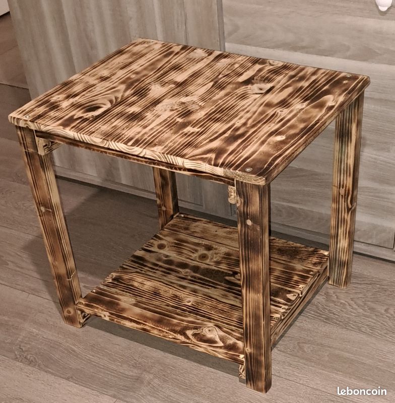 Petite table d'appoint (image 2)
