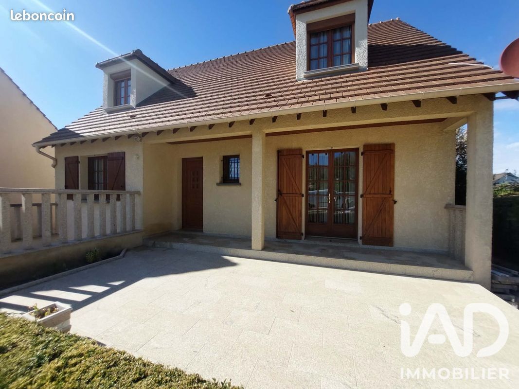 Maison 7 pièces 123 m² · à La Chapelle-la-Reine · 123 m² · 362 000 €