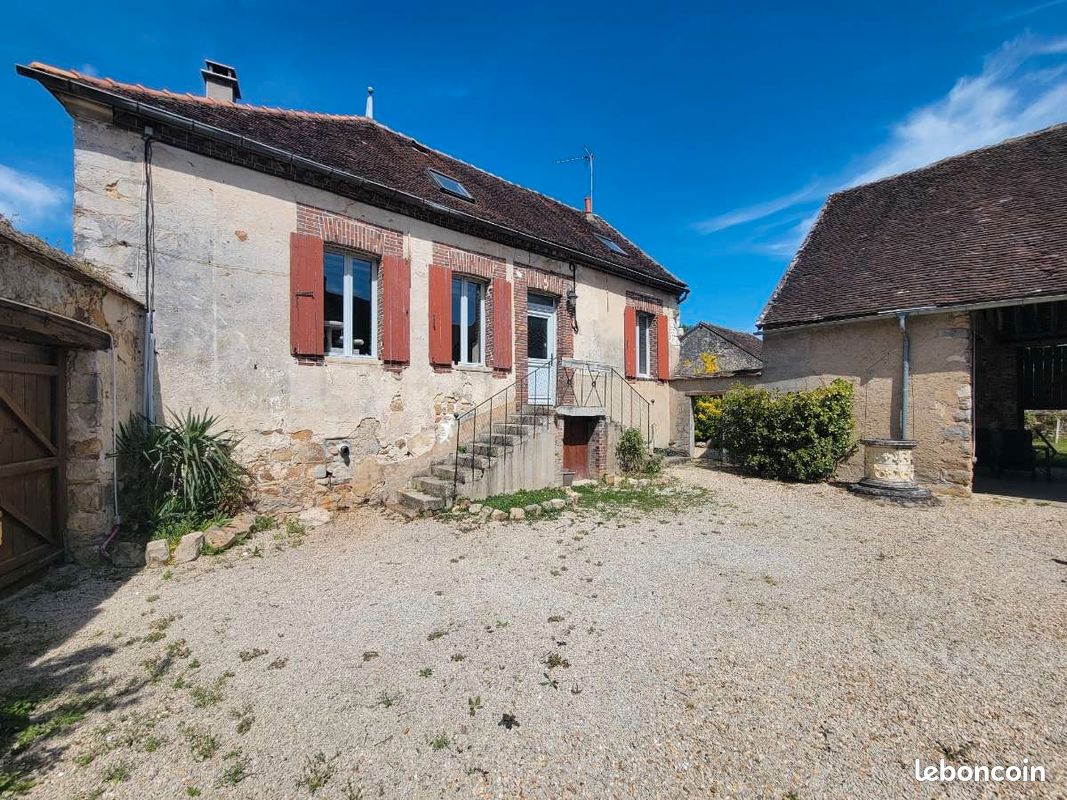 Maison 4 pièces 105 m² · à La Chapelle-sur-Oreuse · 105 m² · 165 000 €