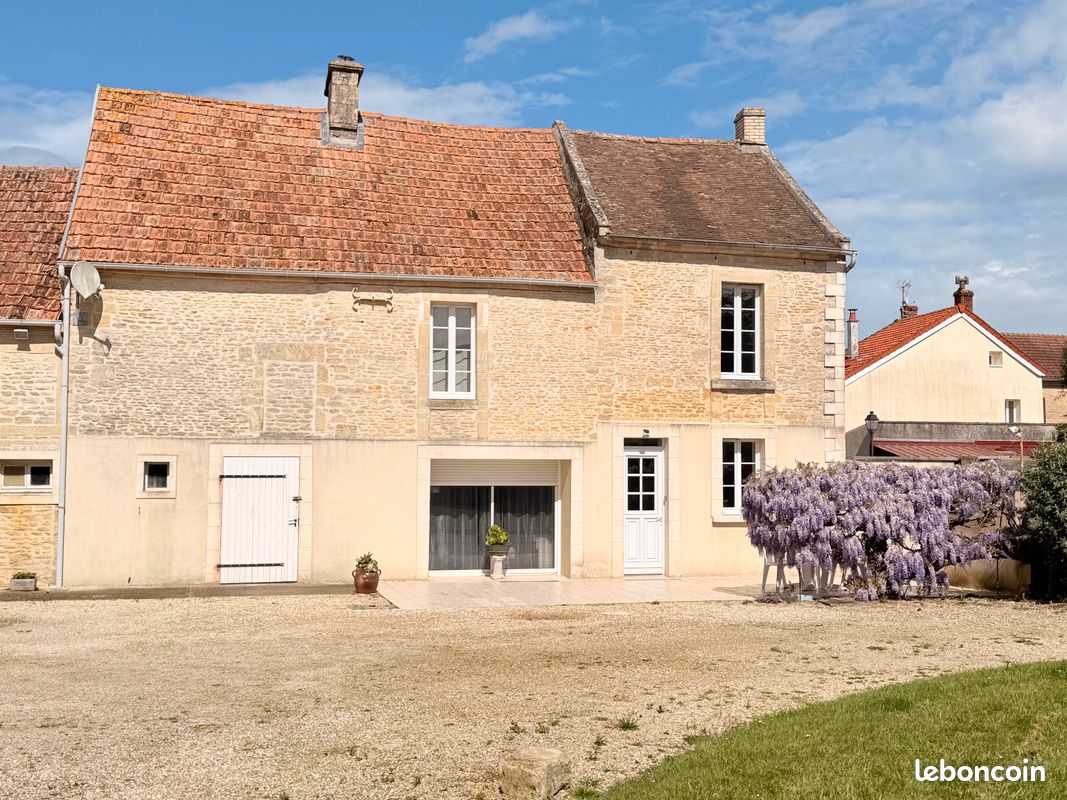 Maison 5 pièces 150 m² · à Basly · 150 m² · 280 800 €