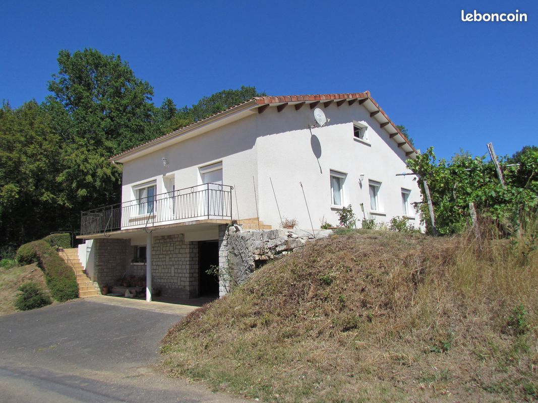 Maison 7 pièces 1405 m² · à Nieuil · 1 405 m² · 222 000 €