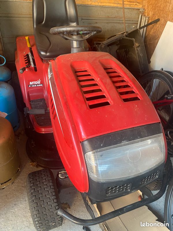 Vends tracteur tondeuse (image 1)