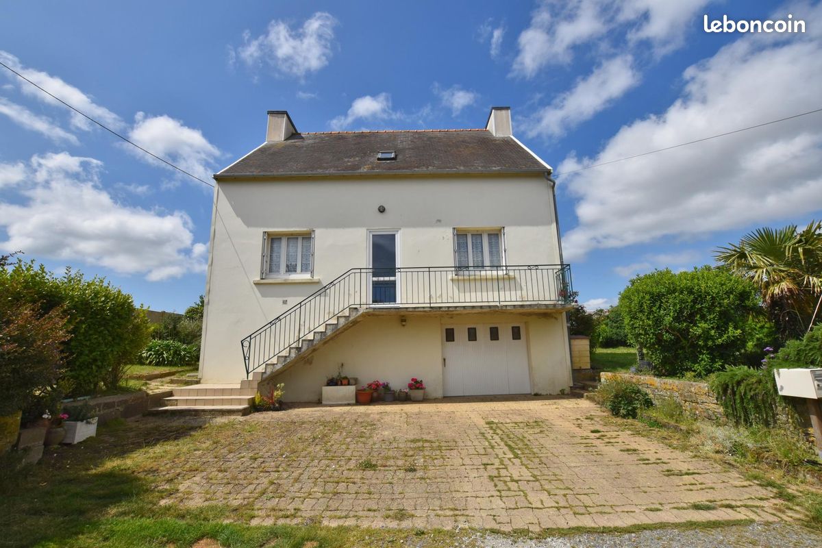 Maison 6 pièces 118 m² · à Saint-Nic · 118 m² · 177 000 €