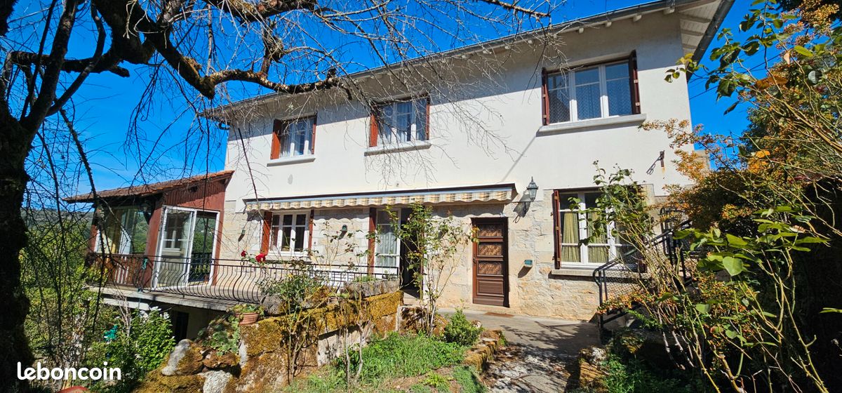 Maison 9 pièces 194 m² · à Ambeyrac · 194 m² · 205 000 €